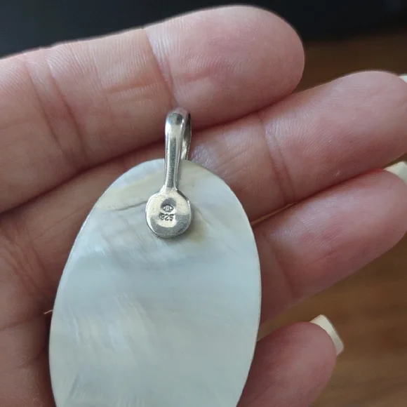 Sterling Silver Abalone and Mother of Pearl Pendant - Picture 3 of 5
